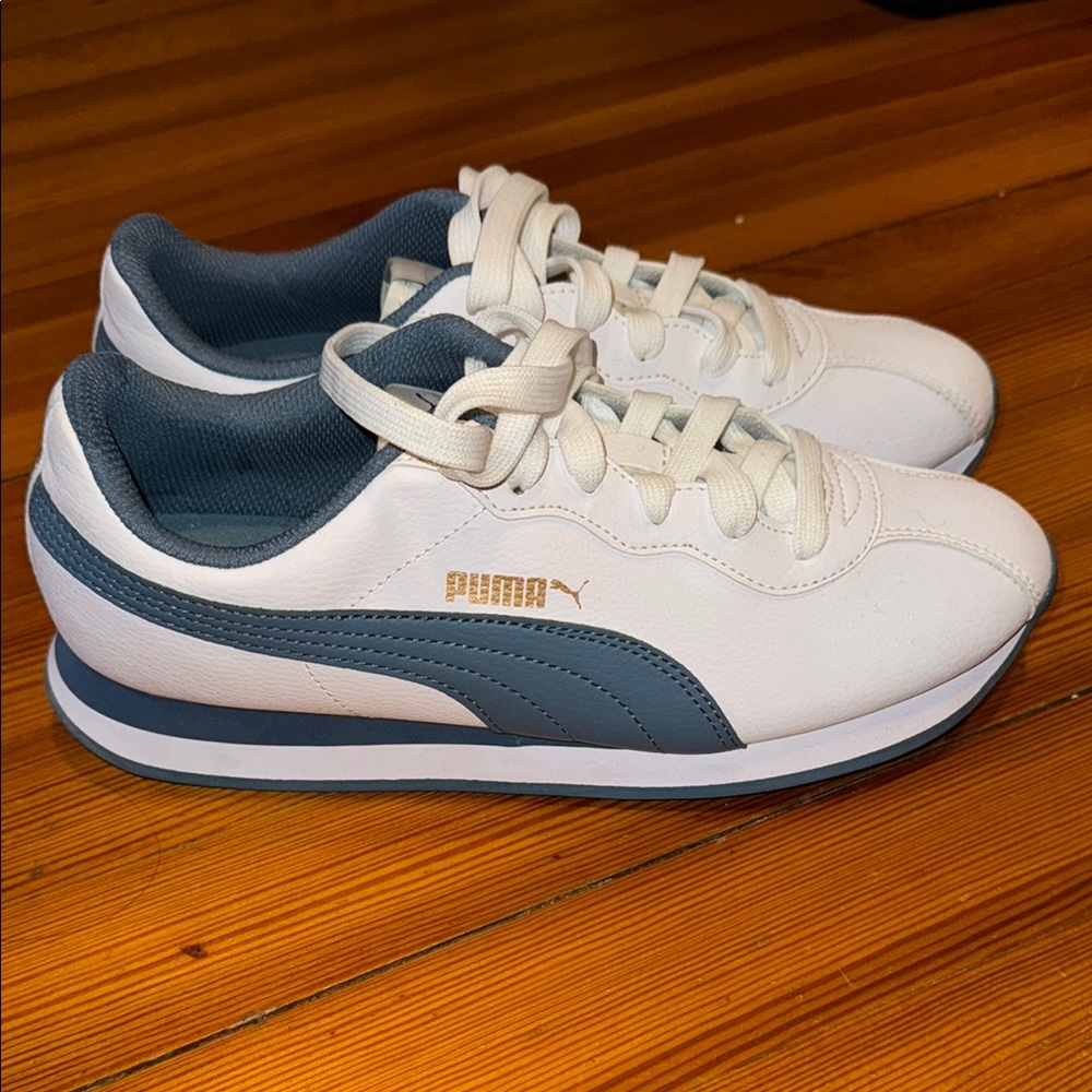 Puma White and Blue Sneakers